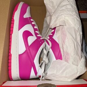 Nike Big Girl Pink and White Dunk Low (6Y/7.5W)
